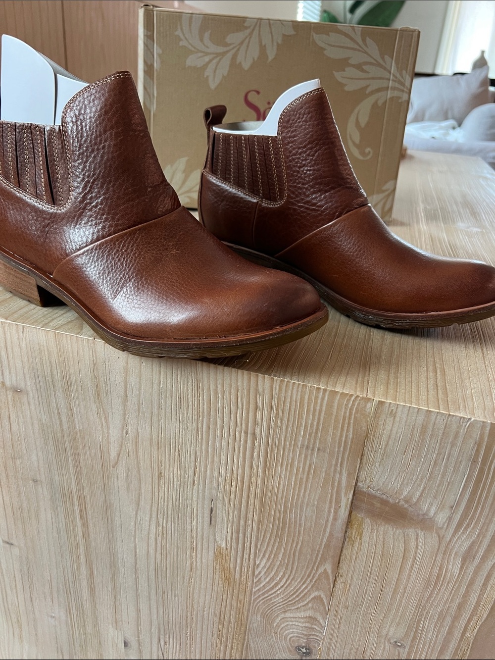 Sofft Brown Leather Ankle Booties Bellis Whickey Pull On Boot